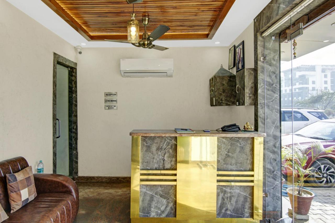 Hotel Treebo Royal Salute, Zirakpur Exteriér fotografie