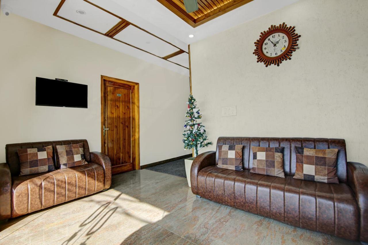 Hotel Treebo Royal Salute, Zirakpur Exteriér fotografie