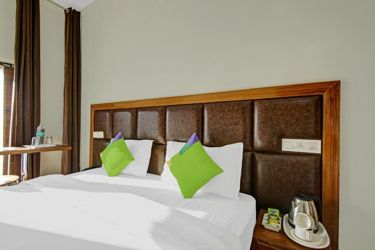Hotel Treebo Royal Salute, Zirakpur Exteriér fotografie