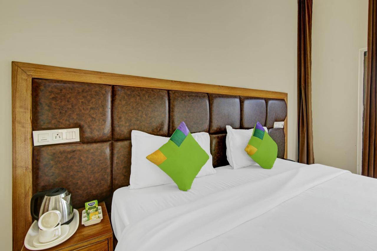 Hotel Treebo Royal Salute, Zirakpur Exteriér fotografie
