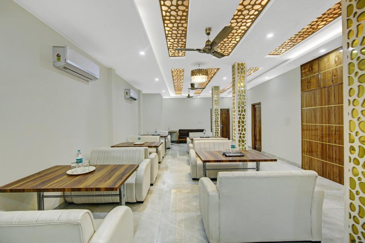 Hotel Treebo Royal Salute, Zirakpur Exteriér fotografie